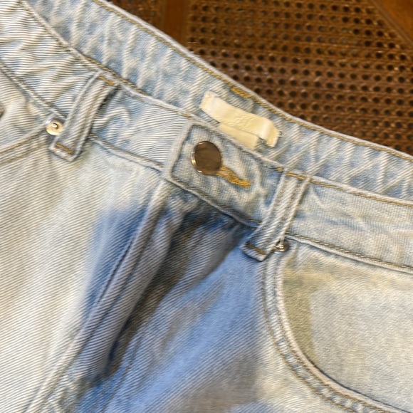 H&M Scalloped Denim Mini Shorts - Picture 4 of 6